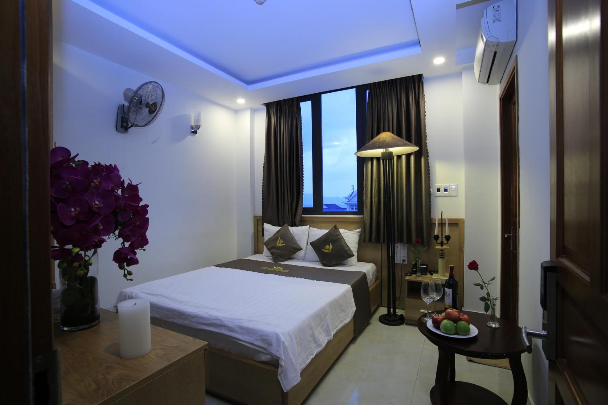 Trang Ngan Hotel By Thg Da Nang Buitenkant foto