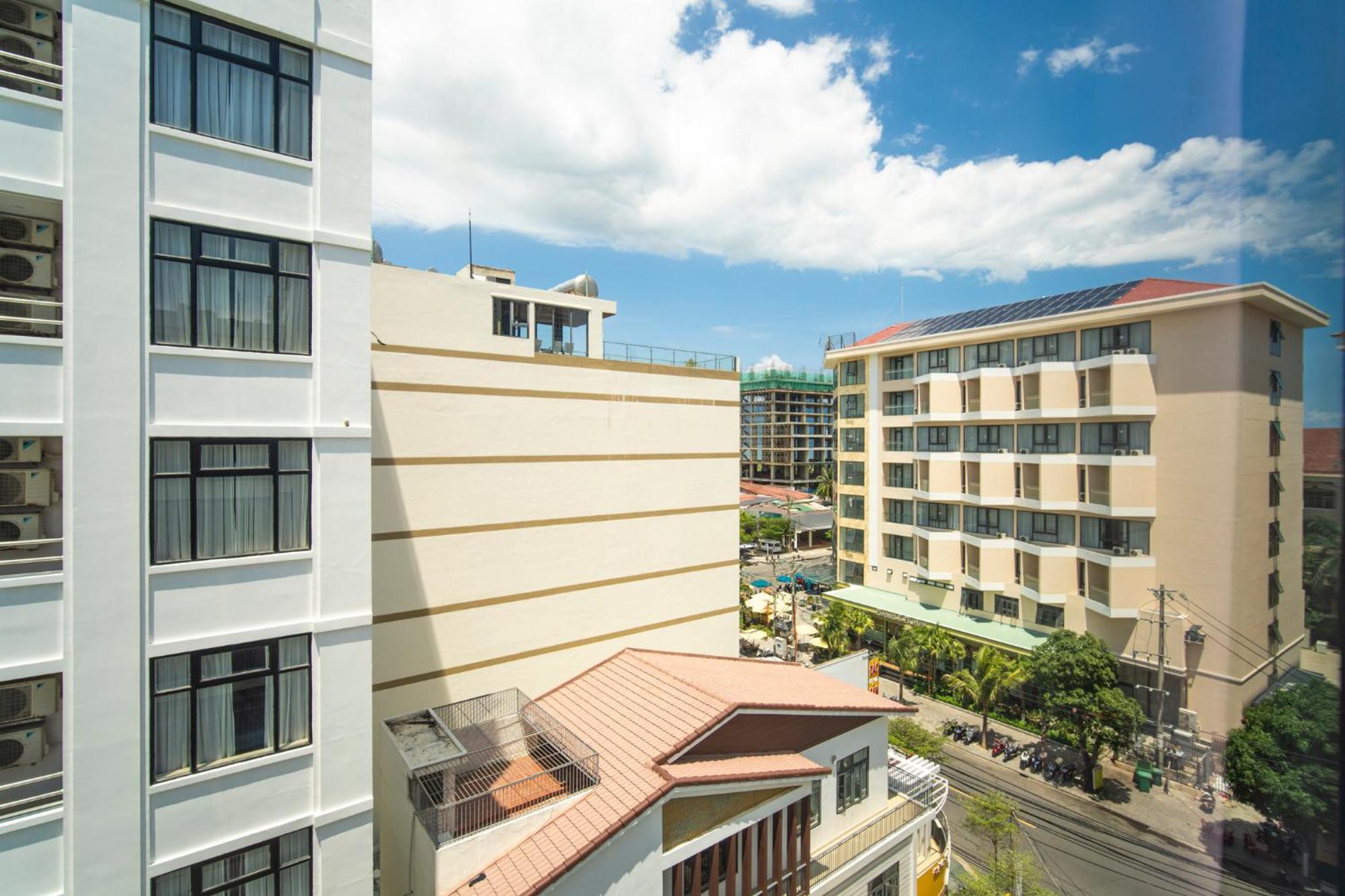 Trang Ngan Hotel By Thg Da Nang Buitenkant foto