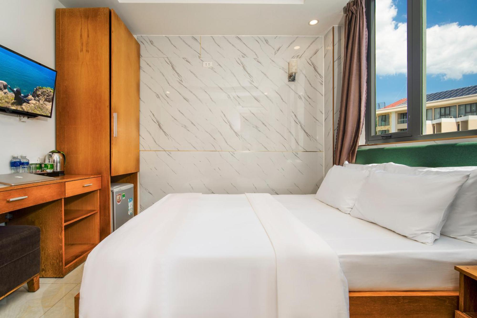 Trang Ngan Hotel By Thg Da Nang Buitenkant foto